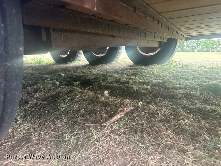 image for item EW4941 2009 Titan Trailer Mfg. 9R3178 livestock trailer