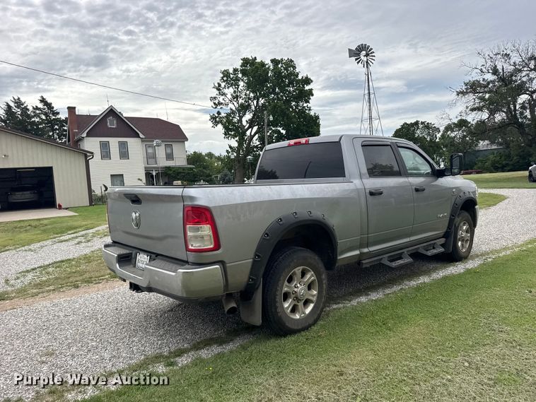 image for item EW4942 2022 RAM 3500 Heavy Duty Crew Cab pickup truck