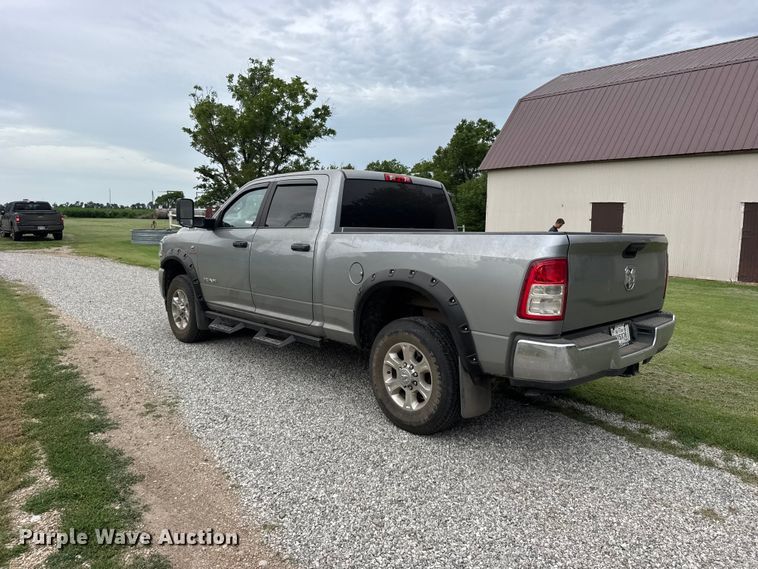 image for item EW4942 2022 RAM 3500 Heavy Duty Crew Cab pickup truck