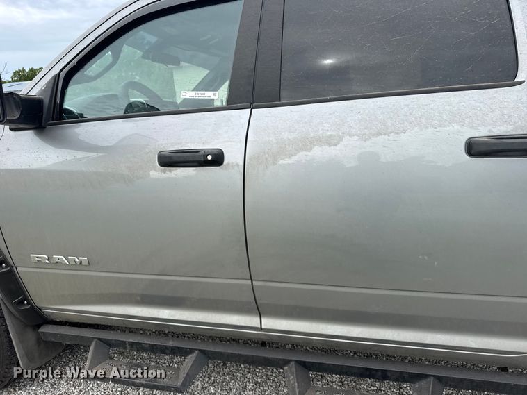 image for item EW4942 2022 RAM 3500 Heavy Duty Crew Cab pickup truck