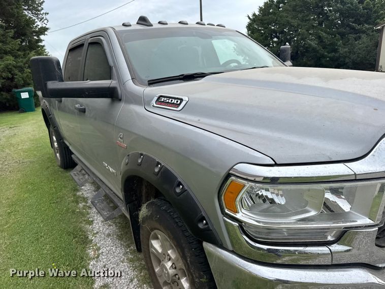 image for item EW4942 2022 RAM 3500 Heavy Duty Crew Cab pickup truck