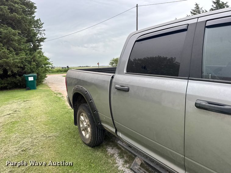 image for item EW4942 2022 RAM 3500 Heavy Duty Crew Cab pickup truck