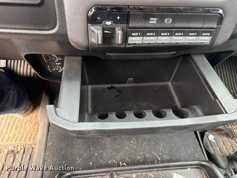 image for item EW4942 2022 RAM 3500 Heavy Duty Crew Cab pickup truck