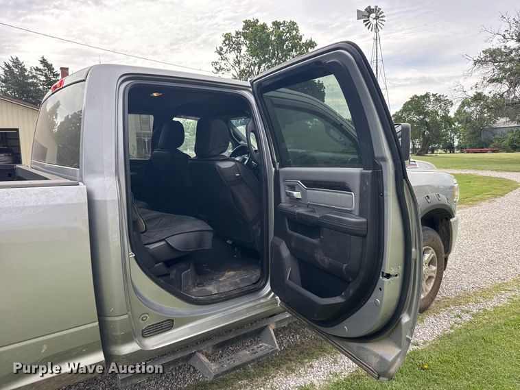 image for item EW4942 2022 RAM 3500 Heavy Duty Crew Cab pickup truck