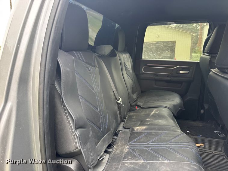 image for item EW4942 2022 RAM 3500 Heavy Duty Crew Cab pickup truck