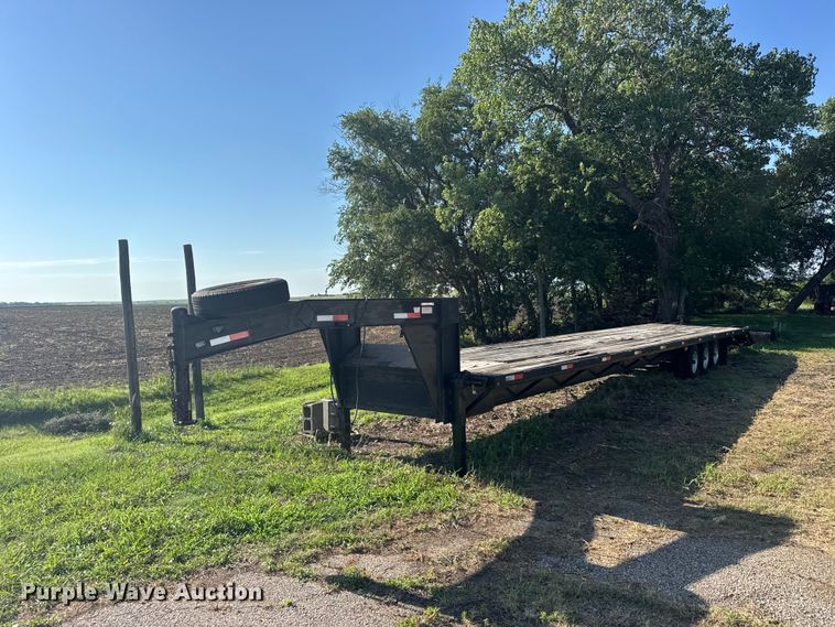 1995 J & C MANUFACTURING INC Jackson equipment trailer