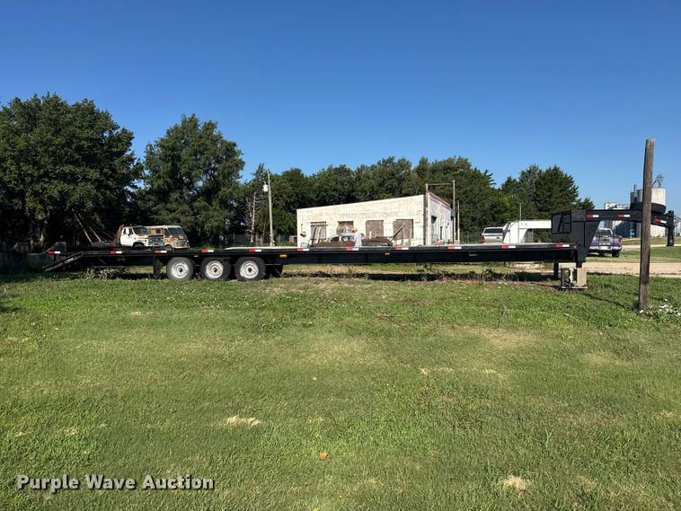 image for item EW4972 1995 J & C MANUFACTURING INC Jackson equipment trailer
