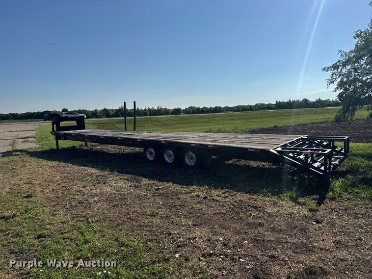 image for item EW4972 1995 J & C MANUFACTURING INC Jackson equipment trailer