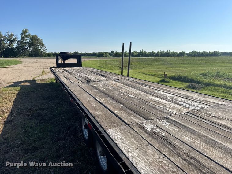 image for item EW4972 1995 J & C MANUFACTURING INC Jackson equipment trailer