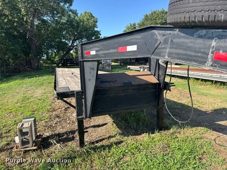 image for item EW4972 1995 J & C MANUFACTURING INC Jackson equipment trailer