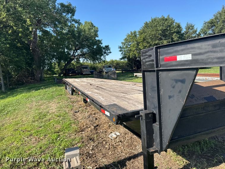 image for item EW4972 1995 J & C MANUFACTURING INC Jackson equipment trailer