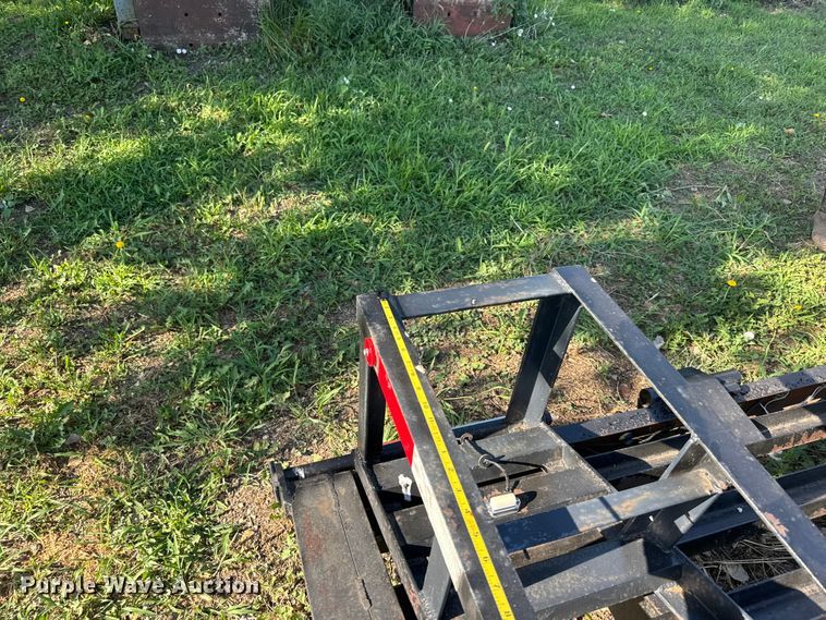 image for item EW4972 1995 J & C MANUFACTURING INC Jackson equipment trailer