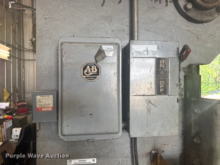 image for item EW4987 The Long & Allstatter Co. press brake