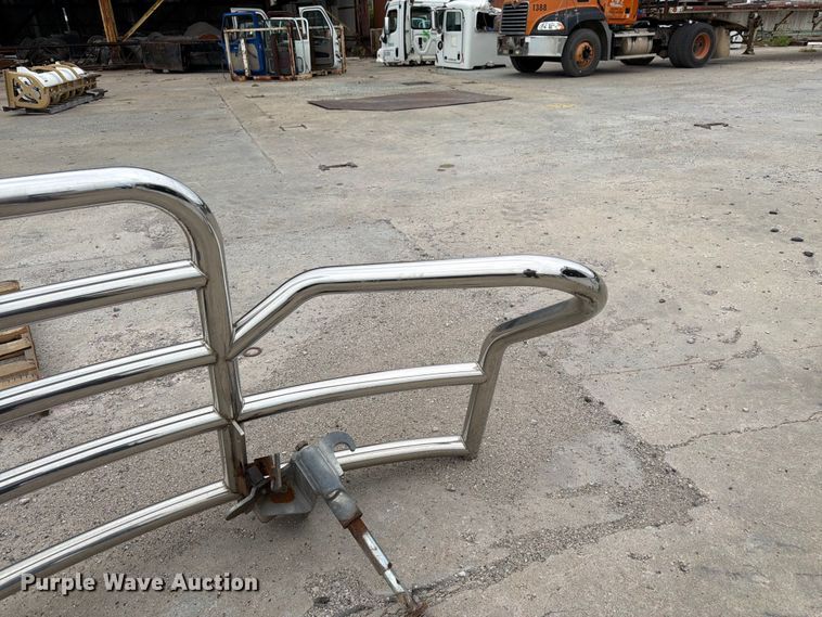 image for item EW4999 Retrac grill guard