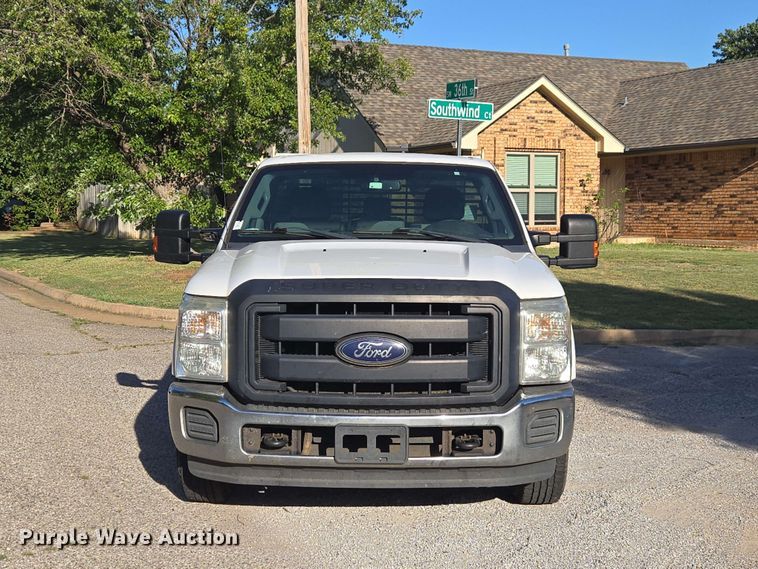 image for item EW8584 2016 Ford F250 Super Duty pickup truck