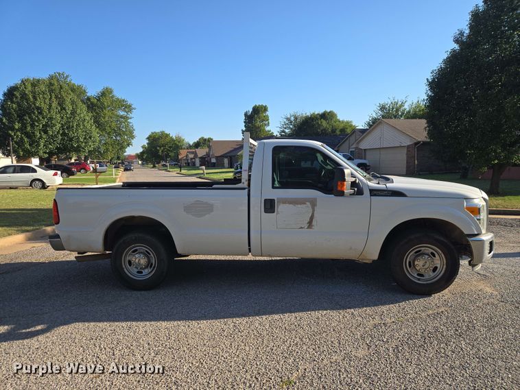 image for item EW8584 2016 Ford F250 Super Duty pickup truck