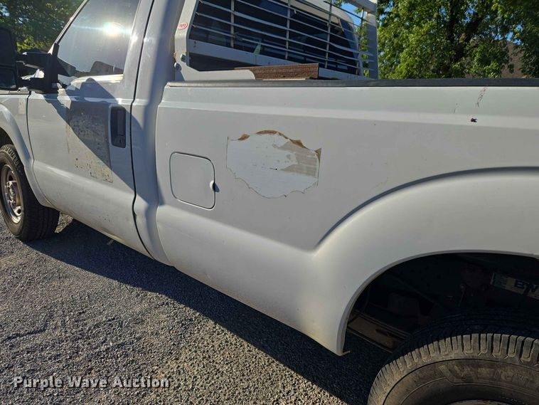 image for item EW8584 2016 Ford F250 Super Duty pickup truck