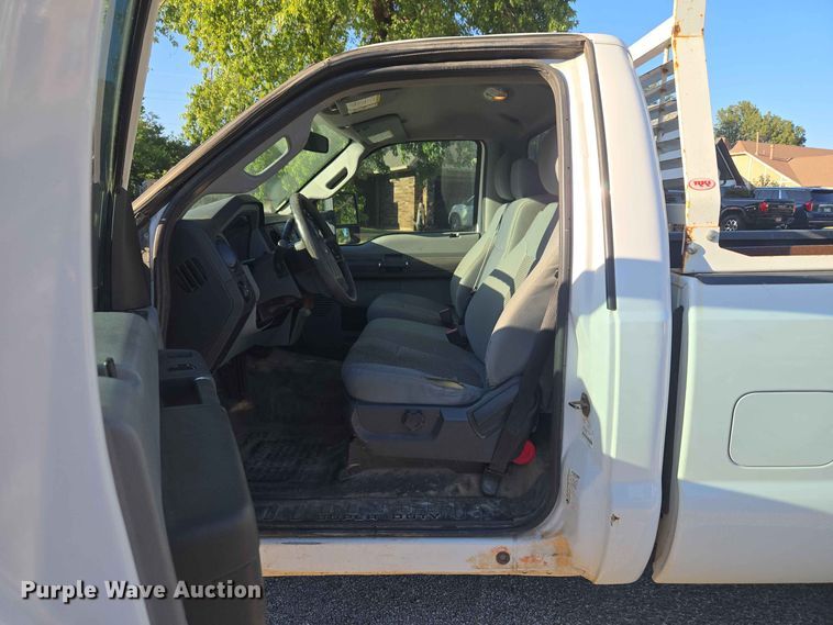image for item EW8584 2016 Ford F250 Super Duty pickup truck