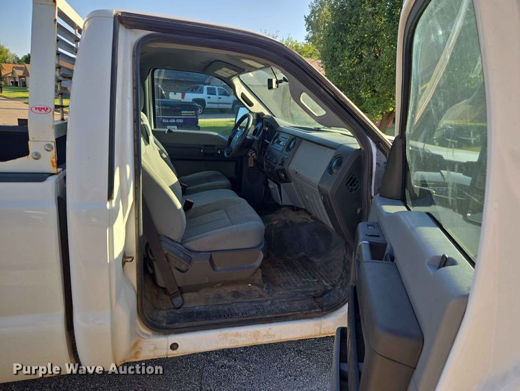 image for item EW8584 2016 Ford F250 Super Duty pickup truck