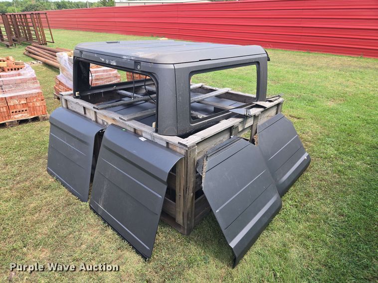 image for item EW8592 (2) automotive hard tops