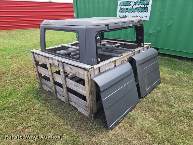 image for item EW8592 (2) automotive hard tops