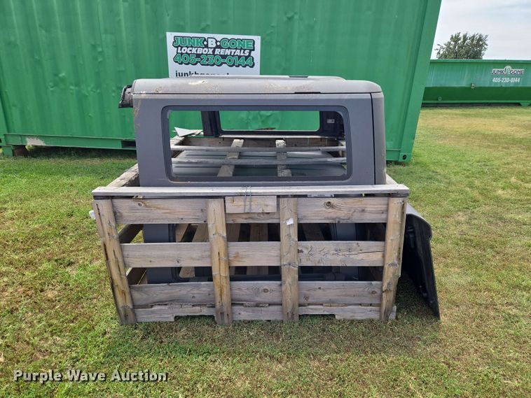 image for item EW8592 (2) automotive hard tops