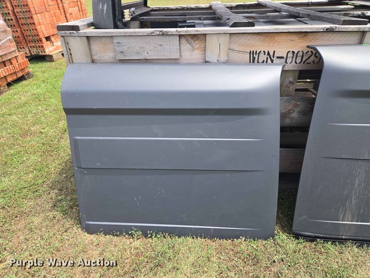 image for item EW8592 (2) automotive hard tops