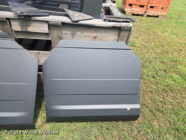 image for item EW8592 (2) automotive hard tops