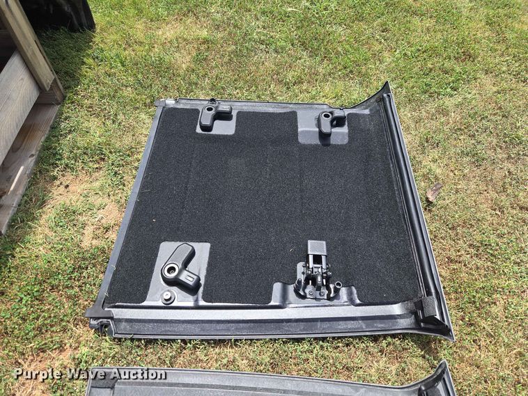 image for item EW8592 (2) automotive hard tops