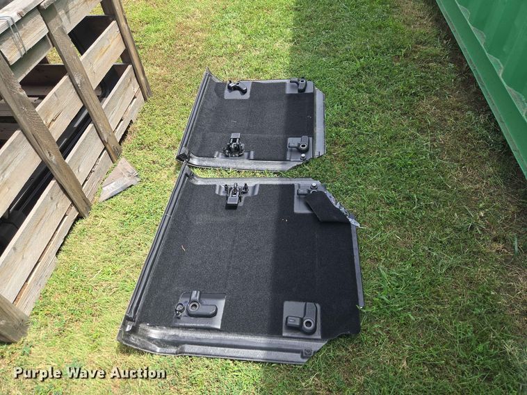 image for item EW8592 (2) automotive hard tops