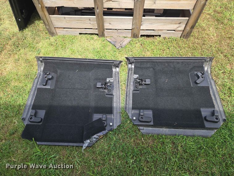 image for item EW8592 (2) automotive hard tops