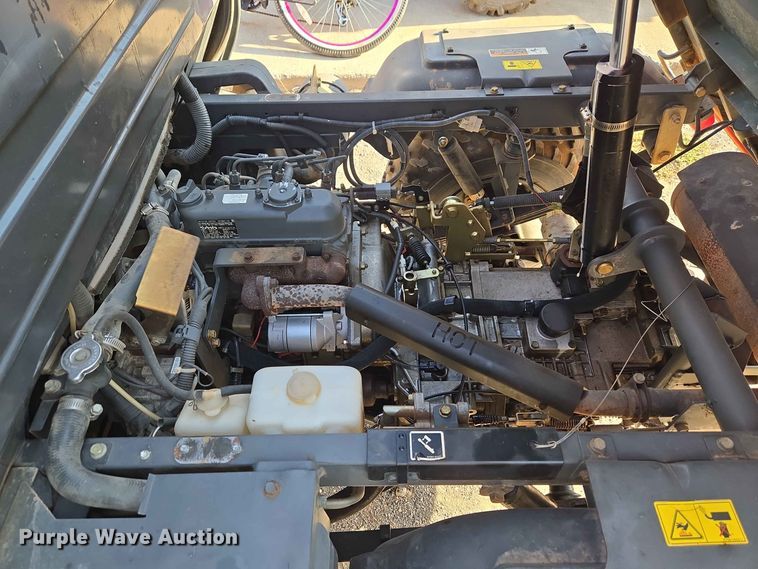 image for item EW8605 Kubota RTV1100 utility vehicle