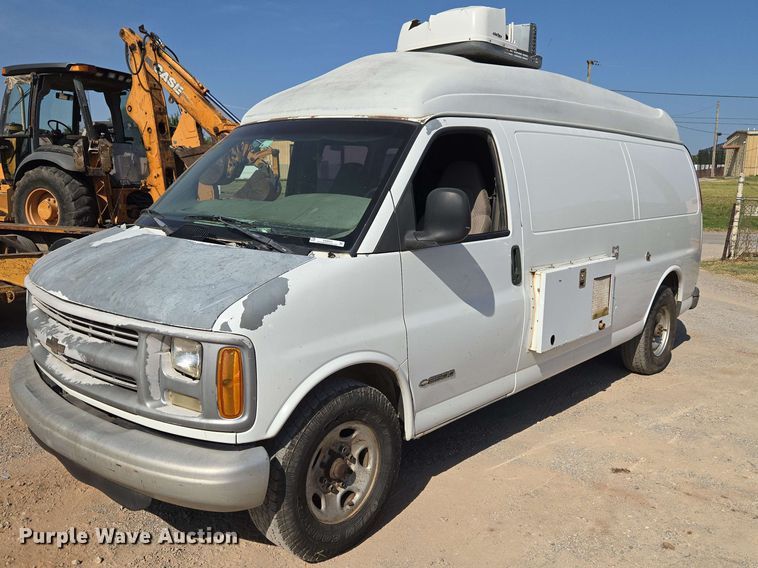 2001 Chevrolet Express 3500 van
