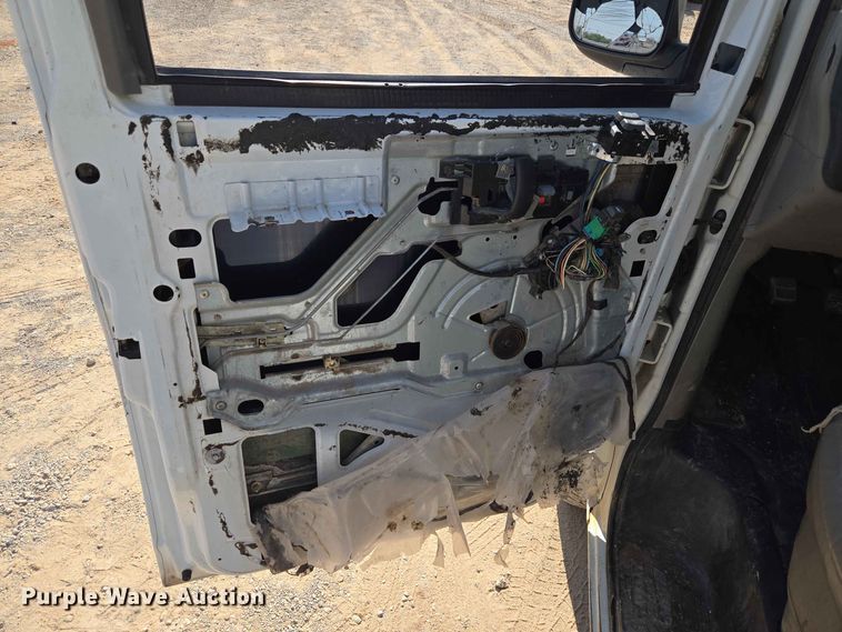 image for item EW8610 2001 Chevrolet Express 3500 van