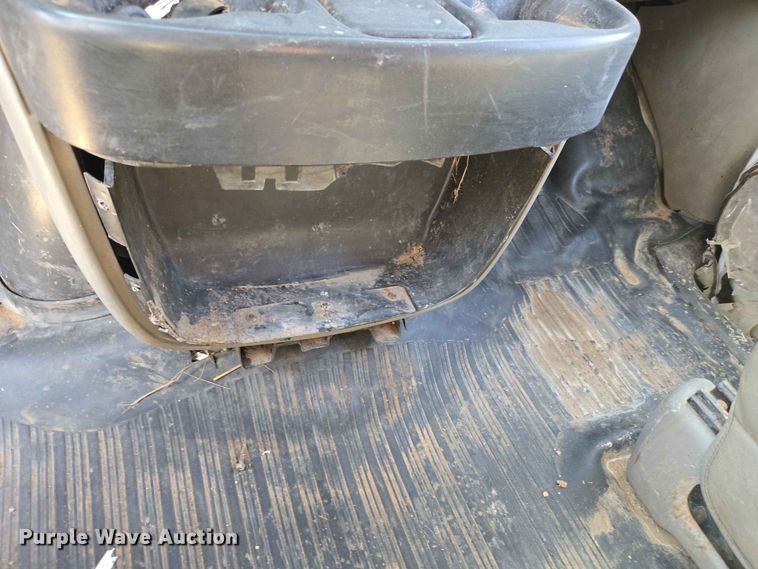 image for item EW8610 2001 Chevrolet Express 3500 van