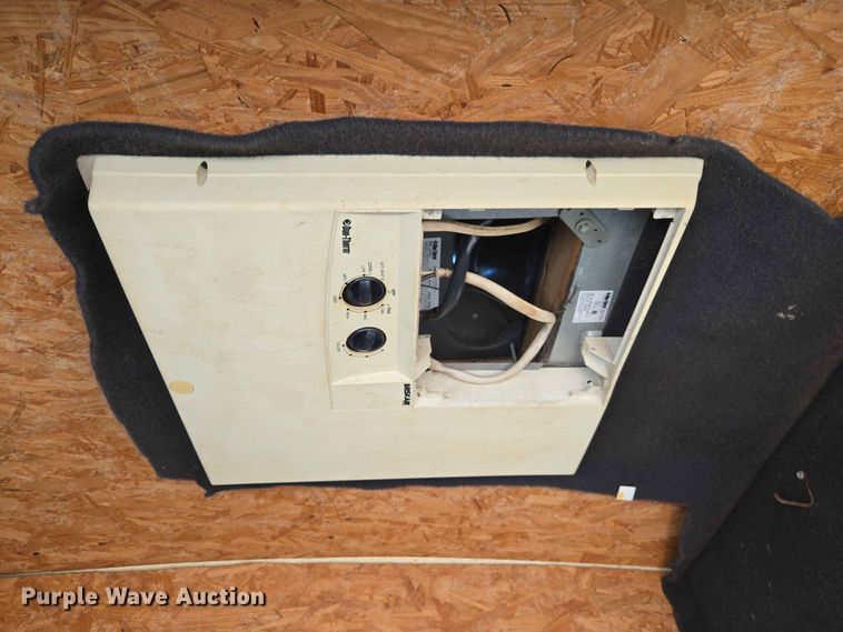 image for item EW8610 2001 Chevrolet Express 3500 van