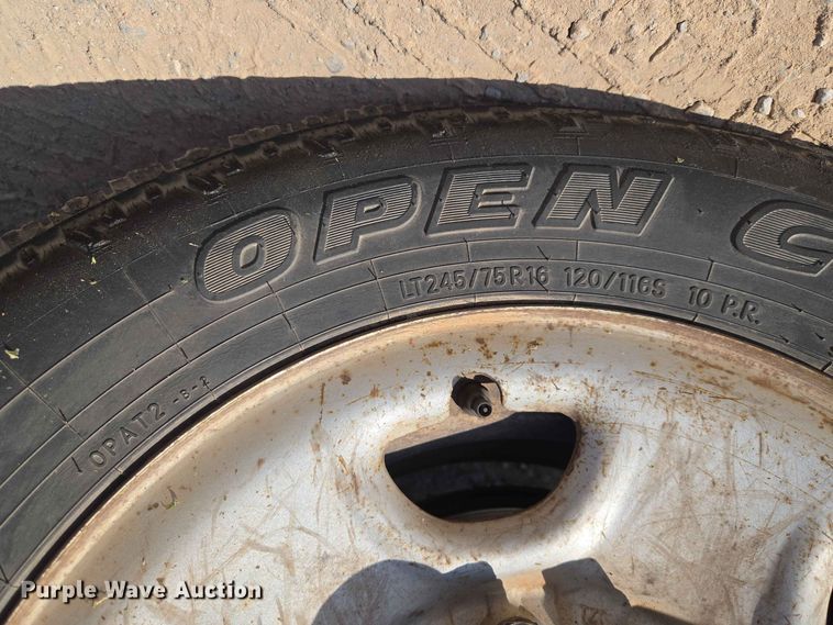 image for item EW8610 2001 Chevrolet Express 3500 van