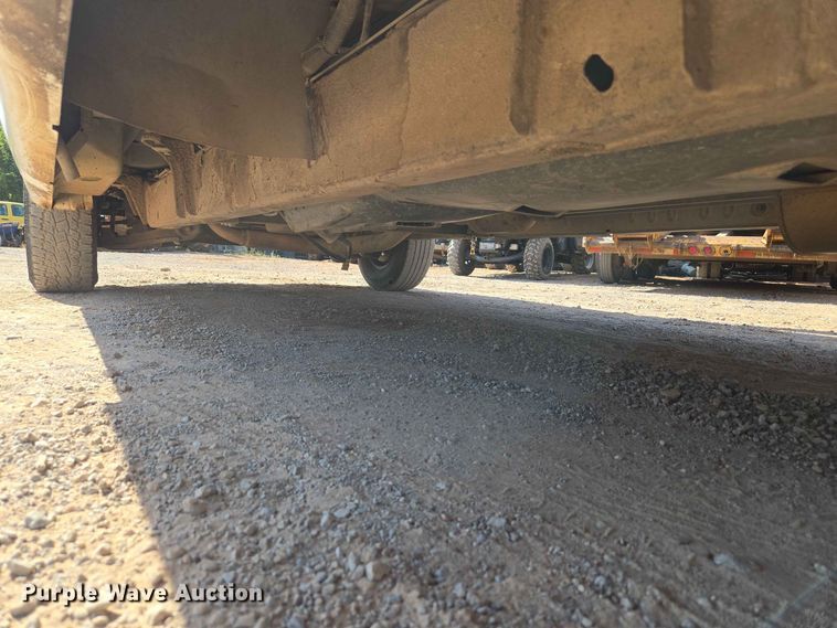 image for item EW8610 2001 Chevrolet Express 3500 van