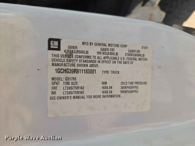 image for item EW8610 2001 Chevrolet Express 3500 van