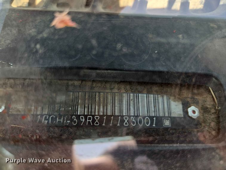 image for item EW8610 2001 Chevrolet Express 3500 van