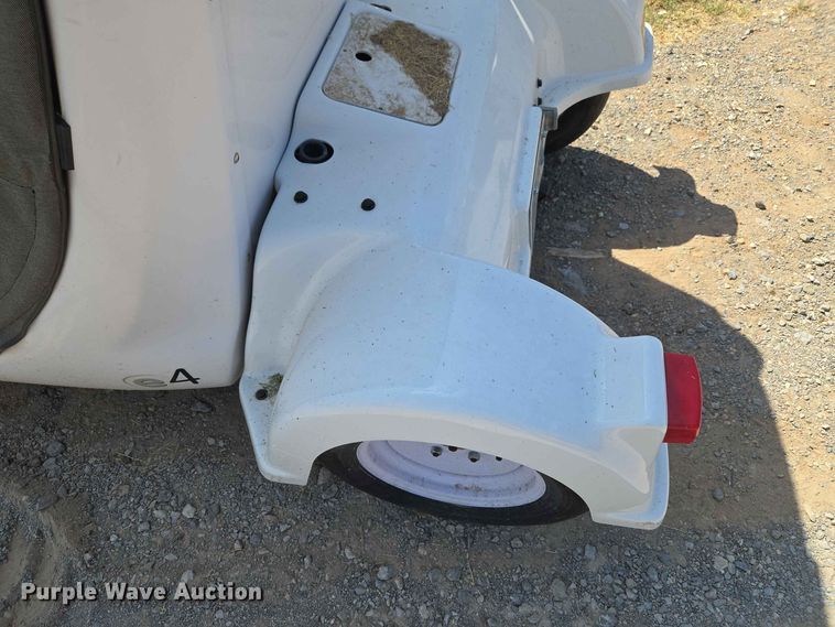 image for item EW8611 2007 GEM utility vehicle