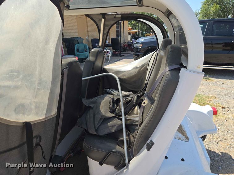 image for item EW8611 2007 GEM utility vehicle