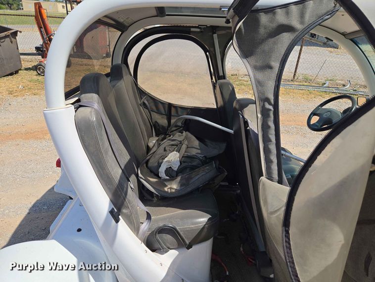 image for item EW8611 2007 GEM utility vehicle
