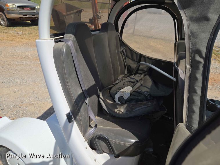 image for item EW8611 2007 GEM utility vehicle