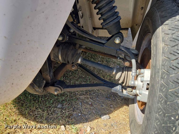image for item EW8611 2007 GEM utility vehicle