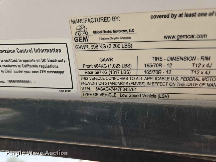 image for item EW8611 2007 GEM utility vehicle