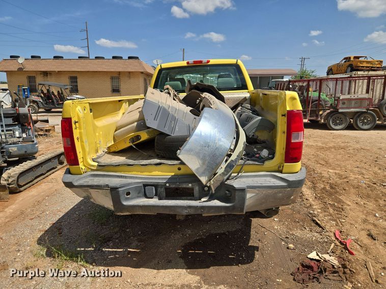 image for item EW8614 2012 Chevrolet Silverado 2500HD Ext. Cab pickup truck
