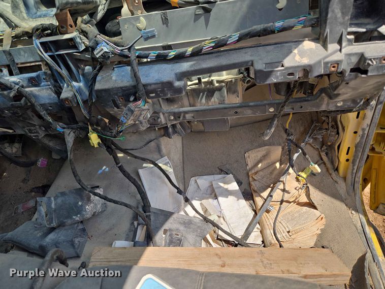 image for item EW8614 2012 Chevrolet Silverado 2500HD Ext. Cab pickup truck