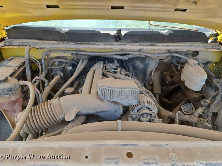 image for item EW8614 2012 Chevrolet Silverado 2500HD Ext. Cab pickup truck