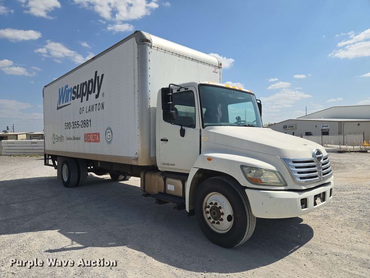 image for item EW8616 2010 Hino 268 box truck